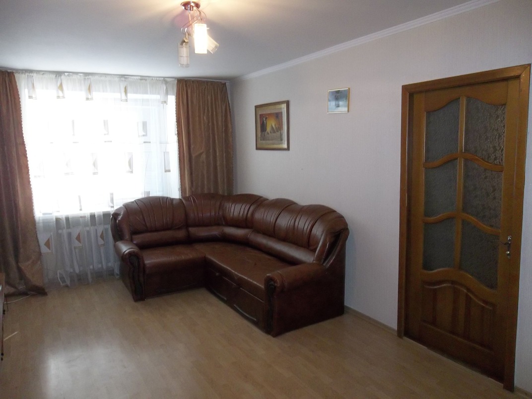 100 0867 Подобова оренда квартири Черкаси